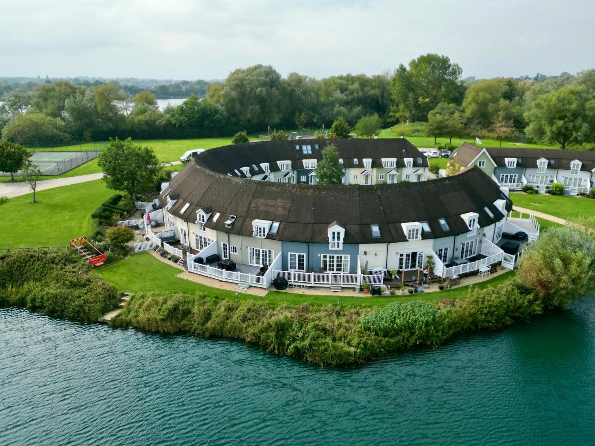 Nyhavn Villa Cirencester Kültér fotó